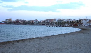 Playa_del_espejo_en_Los_Alcázares